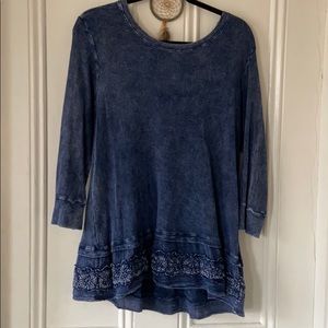 Francescas quarter length sleeve shirt